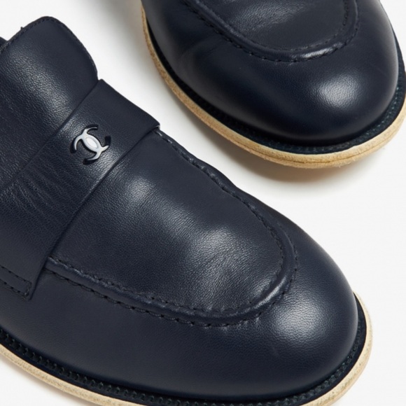 Chanel Interlocking CC Logo Loafers Size 36 - Picture 13 of 14